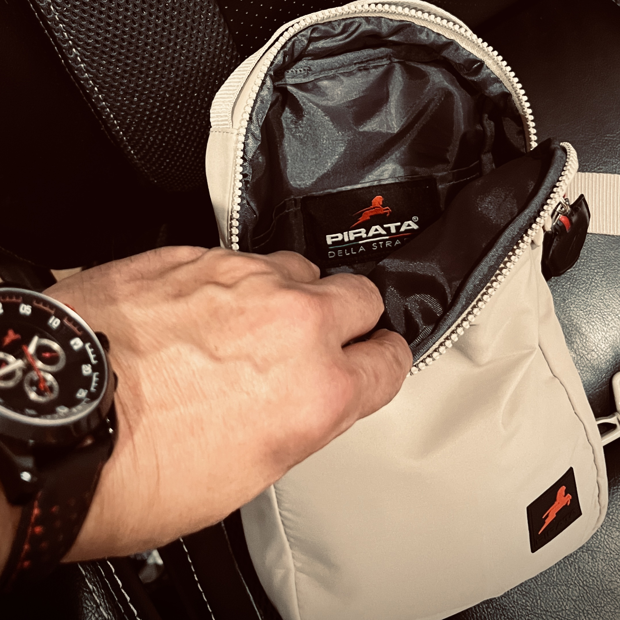 The Pirata Shoulder Sling - Image 7